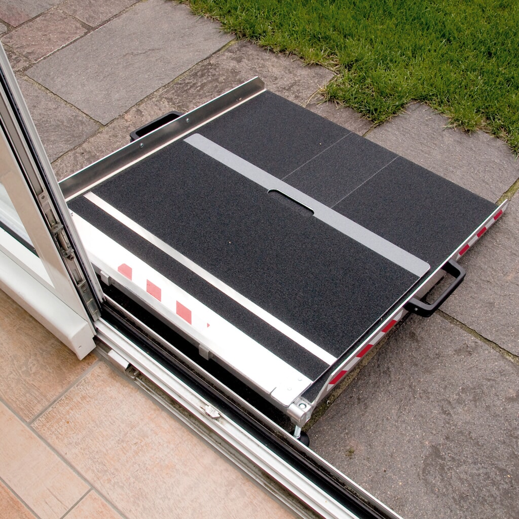 Produktabbildung Nr. 2: Altec Schwellen-Verladebrücke BTR, höhenverstellbare Spindelfüße, TÜV und GS geprüft, TK 300 kg, Höhendifferenz 60 - 100 mm