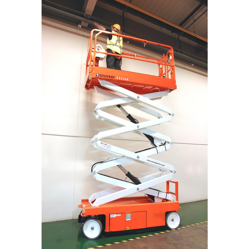 Produktabbildung Nr. 8: Snorkel Batterie-Scherenarbeitsbühne S3226E, elektrisch verfahrbar, TK 250 kg, max. 9,9 m Arbeitshöhe