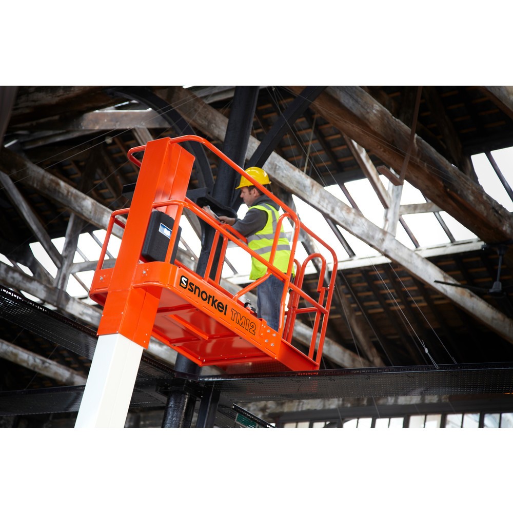 Produktabbildung Nr. 2: Snorkel Teleskopmastbühne TM12, elektrisch verfahrbar, TK 227 kg, max. 5,6 m Arbeitshöhe