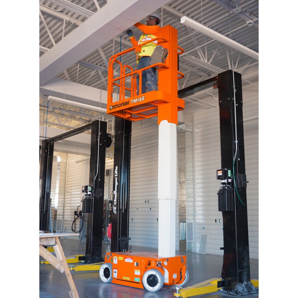 Produktabbildung Nr. 3: Snorkel Teleskopmastbühne TM16E, elektrisch verfahrbar, TK 227 kg, max. 6,8 m Arbeitshöhe