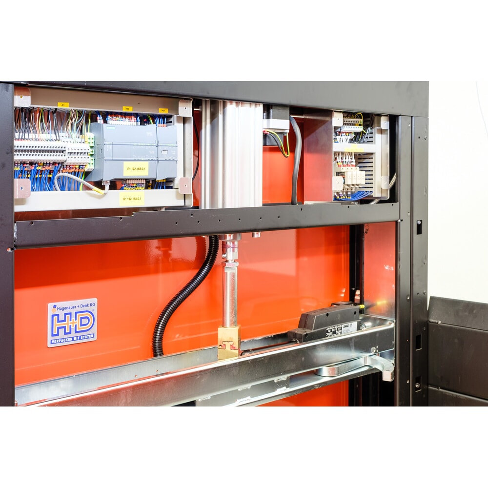 Produktabbildung: Integrierte I/O-Box zum Signalaustausch für Hagenauer+Denk Palettenmagazine, bauseitige Steuerung über potentialfreie Kontakte