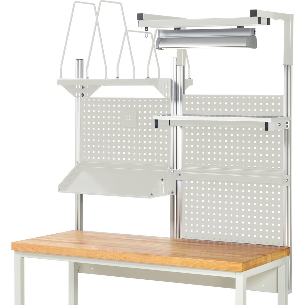 Číslo obrázku produktu 2: Nástavba pracovního stolu RAU, VxŠxH 1380 x 1500 x 1500 mm, 1 etážová police, 1 přídržná lišta, 1 naklápěcí odkládací plocha, 1 držák pro plochý monitor a 1 svítidlo, kompletní sada 06 pro šířku výrobku 1500 mm