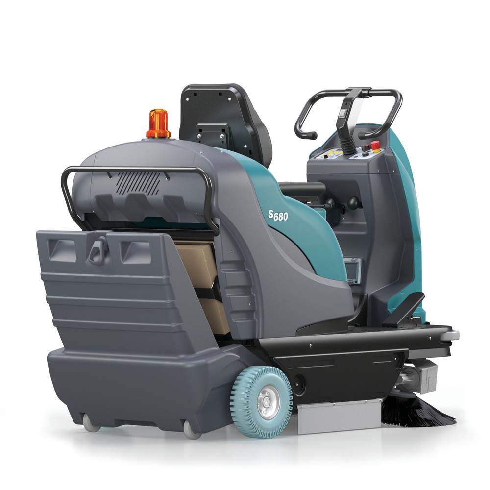 Produktabbildung Nr. 5: Tennant® Aufsitz-Kehr-Saugmaschine S680