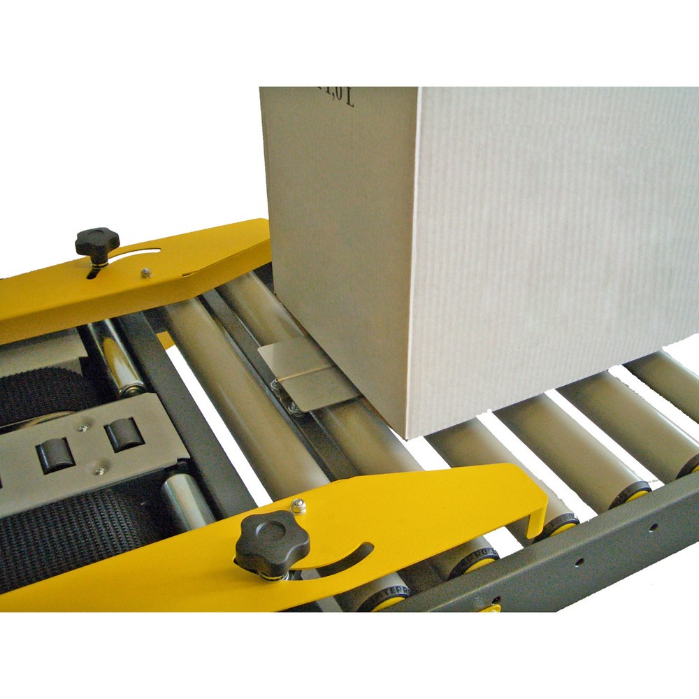 Illustration du produit: Transrouleur d'entrée avec lame de retenue du carton pour machine de fermeture de carton SIAT Basic