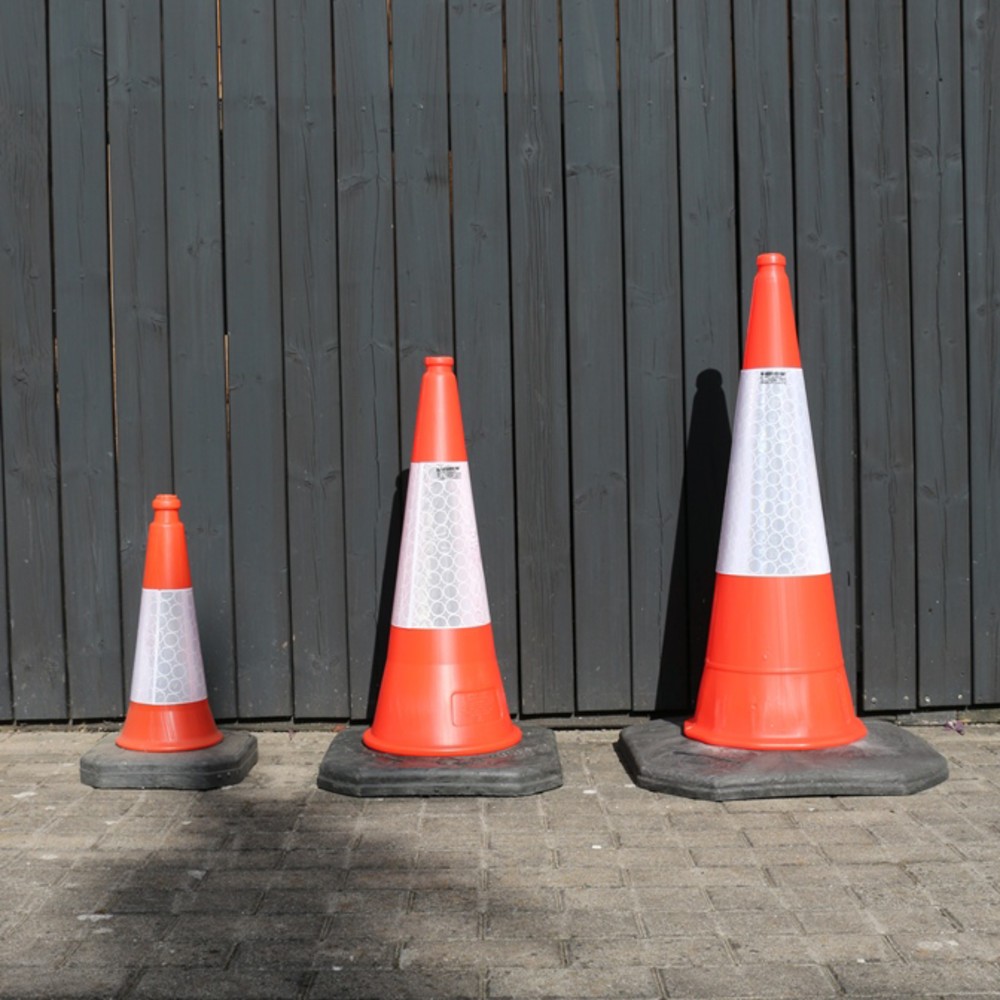 Productafbeelding nr. 2: Verkeerskegels uit kunststof, retroreflecterend, hoogte 750 mm