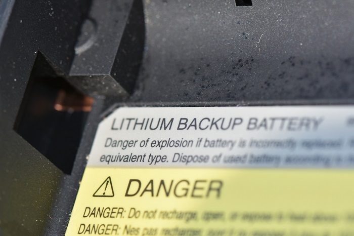 Lithium Batterie mit Gefahrstoffkennzeichen
