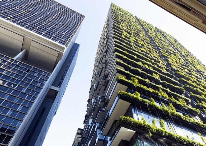 Hochhaus mit nachhaltigen Baustoffen