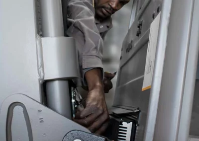 Gabelstapler: Wartung und Reparatur – selbst durchführen oder in die Fachwerkstatt?