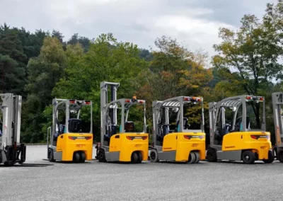 Staplerarten in der Übersicht: Einsatzbereiche, Vor- und Nachteile